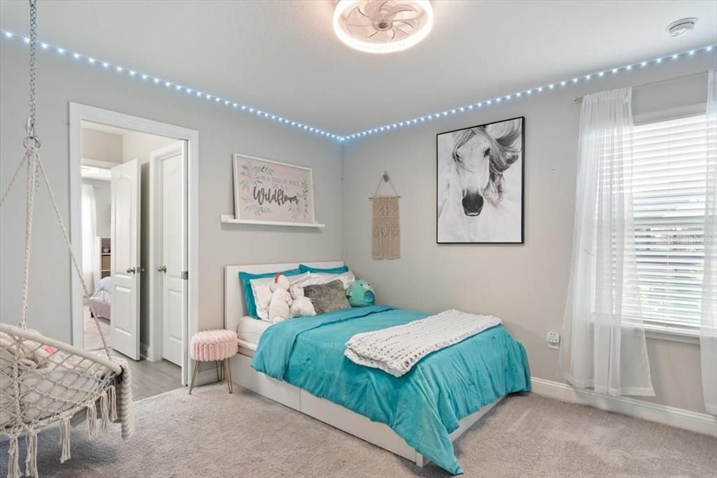 For Sale: $729,000 (4 beds, 3 baths, 2798 Square Feet)