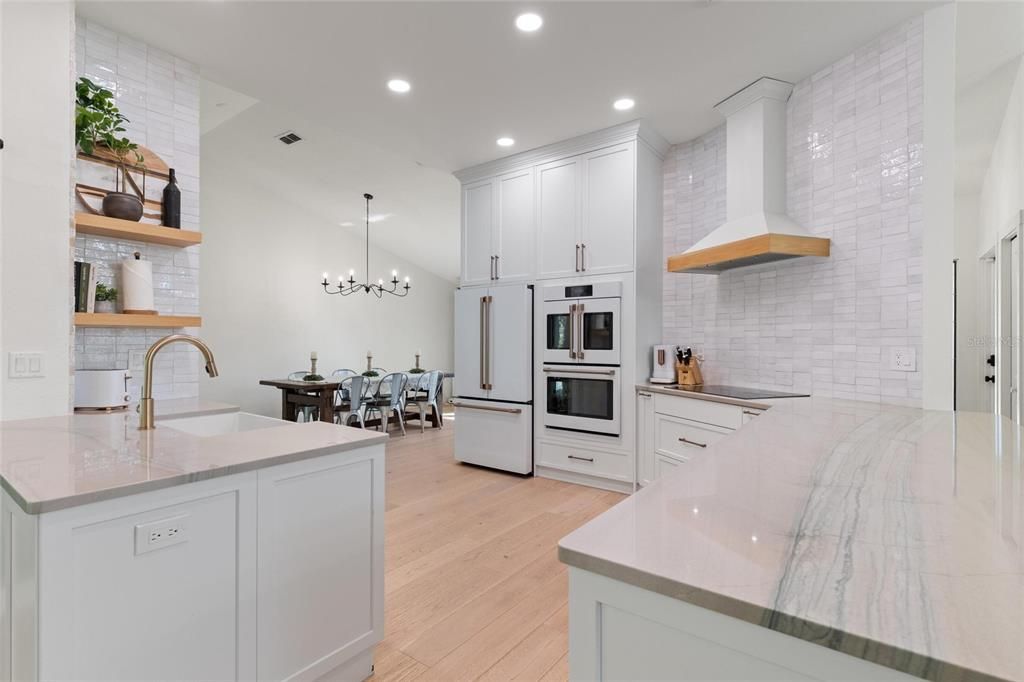 Activo con contrato: $750,000 (4 camas, 2 baños, 2212 Pies cuadrados)