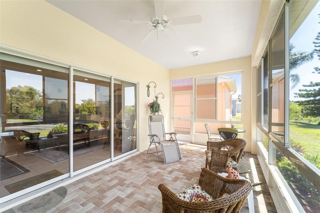 Active With Contract: $359,900 (3 beds, 2 baths, 1819 Square Feet)