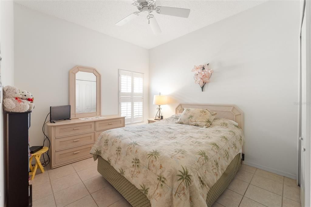 Active With Contract: $359,900 (3 beds, 2 baths, 1819 Square Feet)