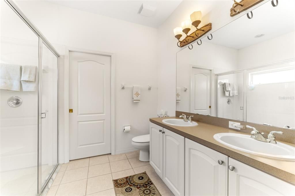 Active With Contract: $359,900 (3 beds, 2 baths, 1819 Square Feet)