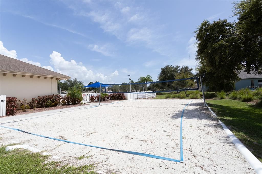 Active With Contract: $359,900 (3 beds, 2 baths, 1819 Square Feet)
