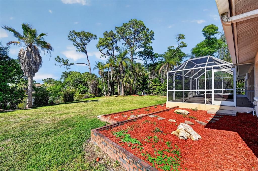 For Sale: $619,000 (3 beds, 2 baths, 1951 Square Feet)