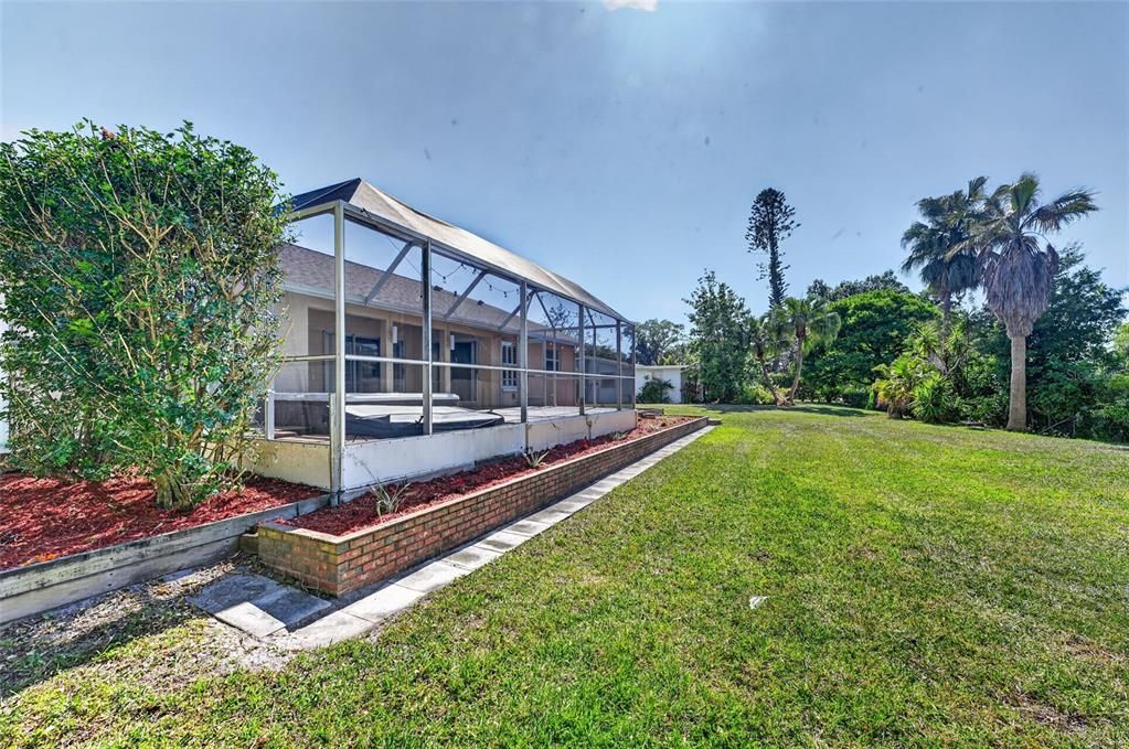For Sale: $619,000 (3 beds, 2 baths, 1951 Square Feet)