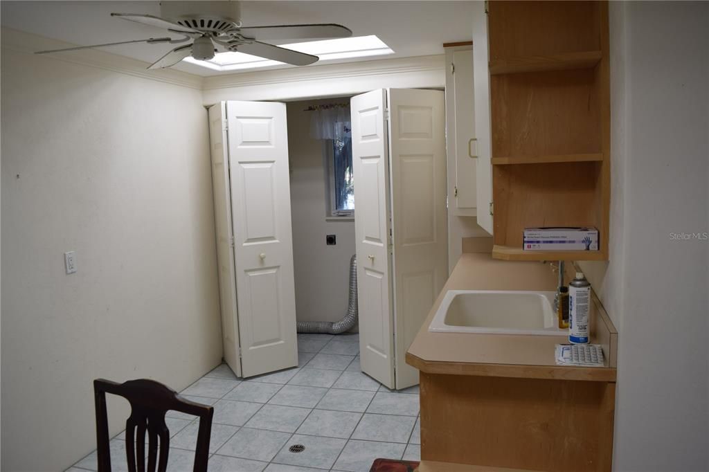 En Venta: $450,000 (3 camas, 2 baños, 1738 Pies cuadrados)