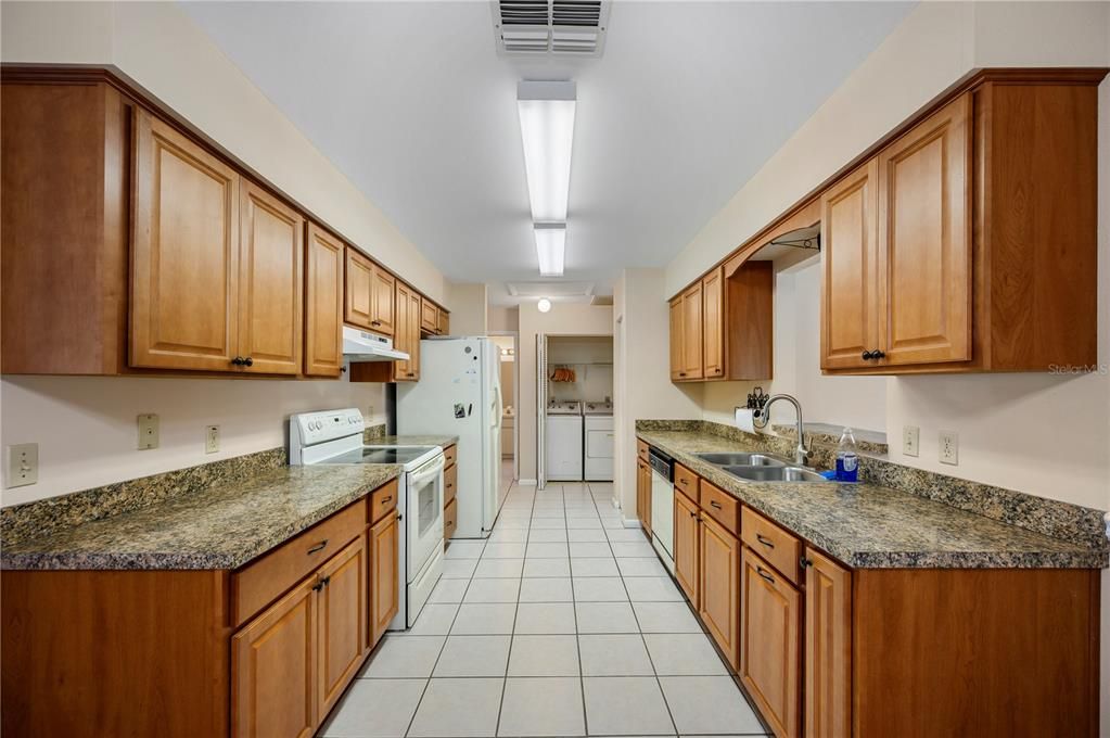 En Venta: $229,900 (2 camas, 2 baños, 1441 Pies cuadrados)