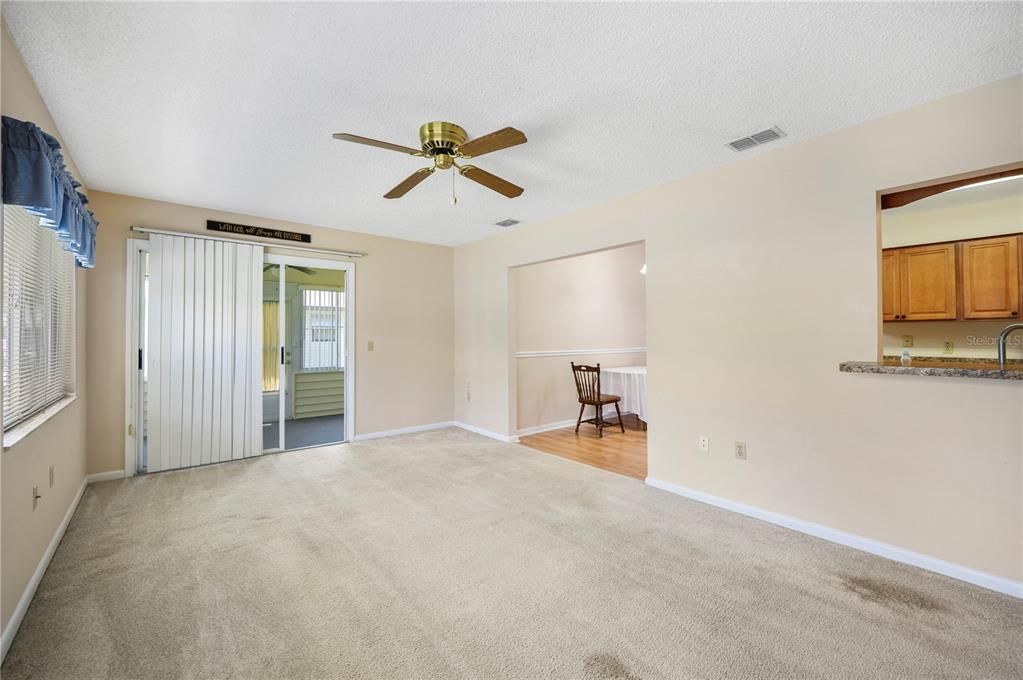 En Venta: $229,900 (2 camas, 2 baños, 1441 Pies cuadrados)