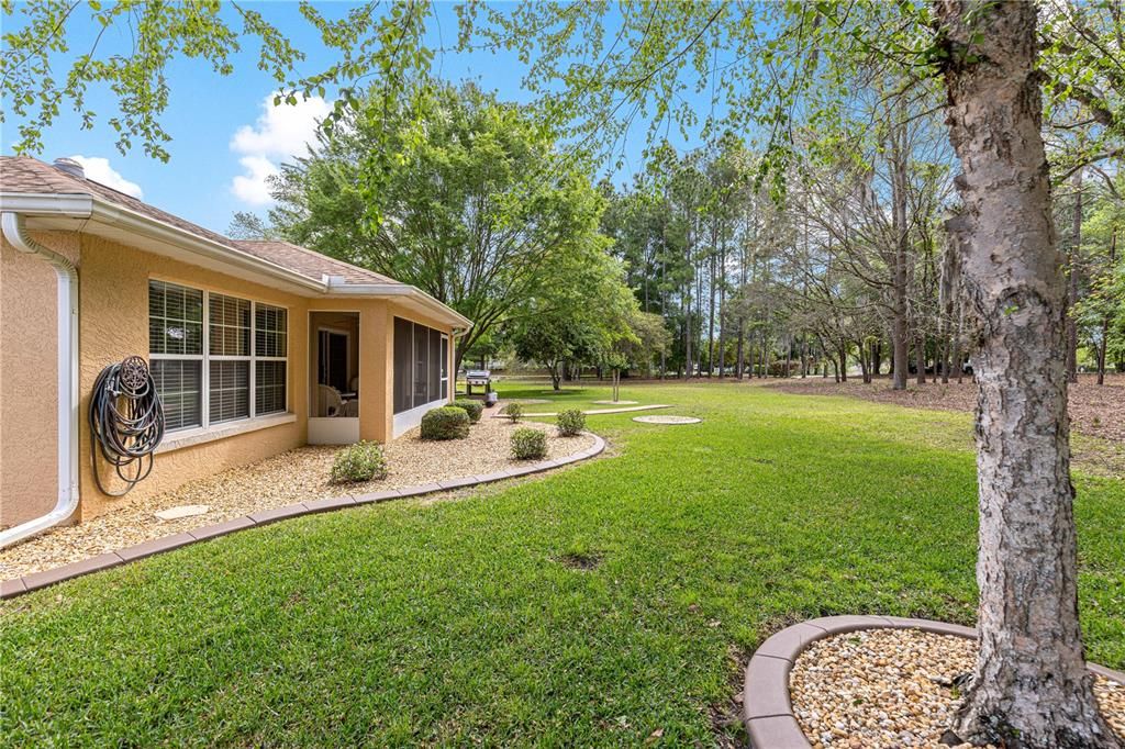 Active With Contract: $274,900 (3 beds, 2 baths, 1573 Square Feet)