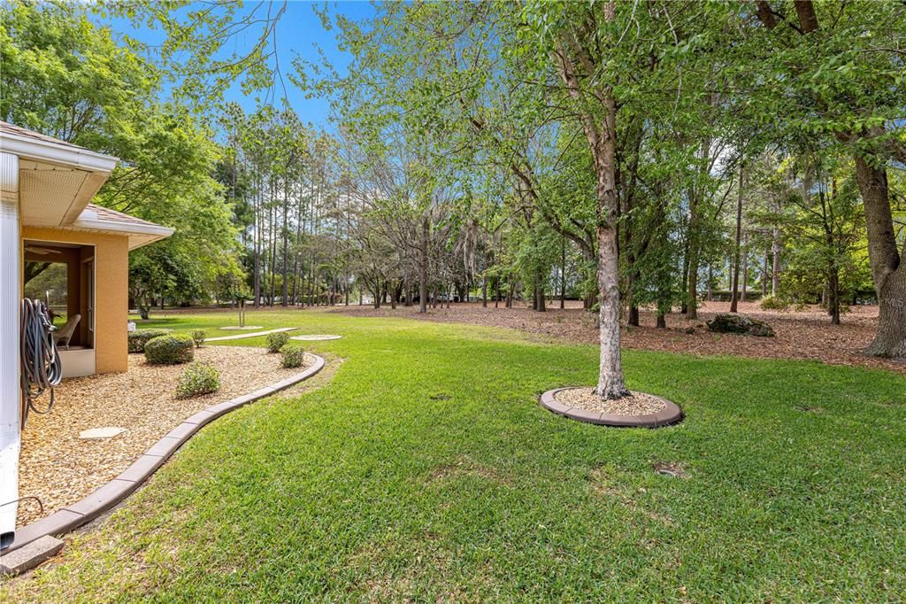 Active With Contract: $274,900 (3 beds, 2 baths, 1573 Square Feet)