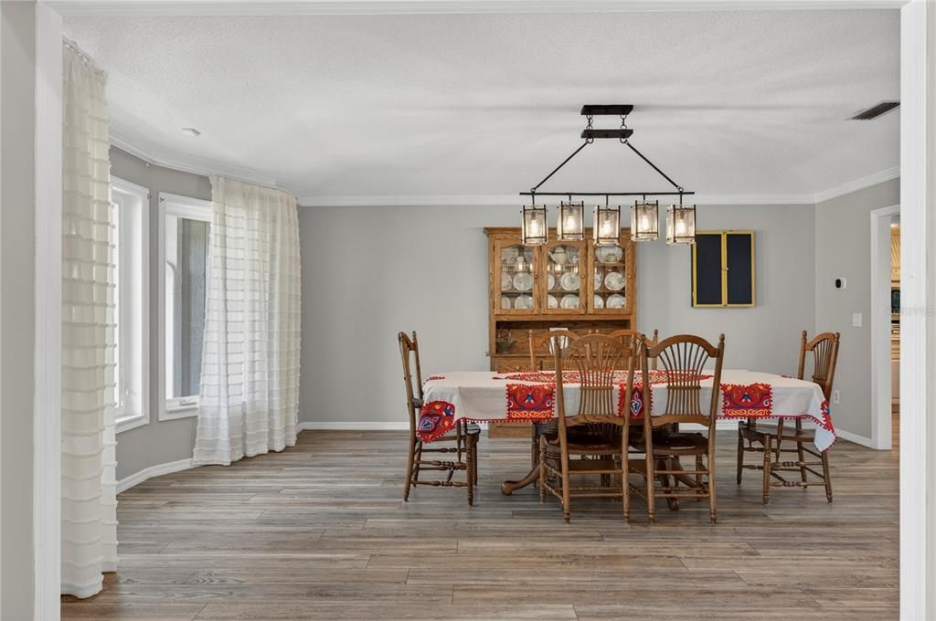 En Venta: $795,000 (5 camas, 4 baños, 3165 Pies cuadrados)