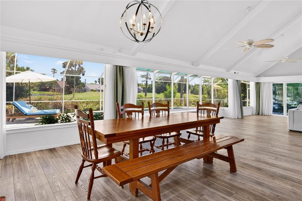 En Venta: $795,000 (5 camas, 4 baños, 3165 Pies cuadrados)