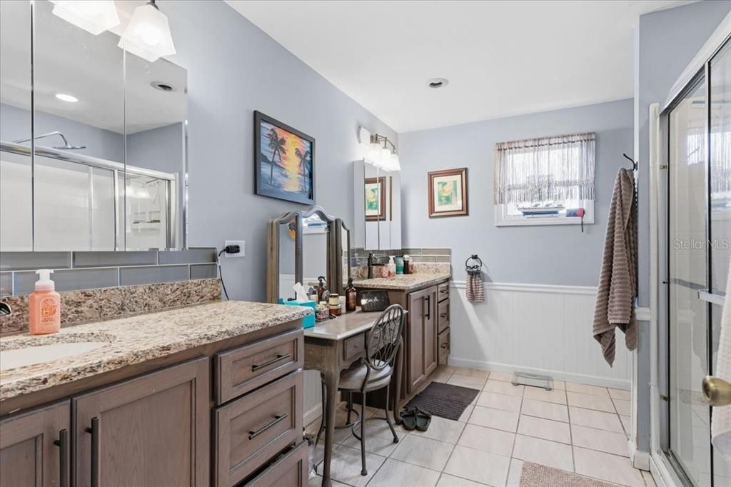For Sale: $714,900 (4 beds, 2 baths, 3570 Square Feet)