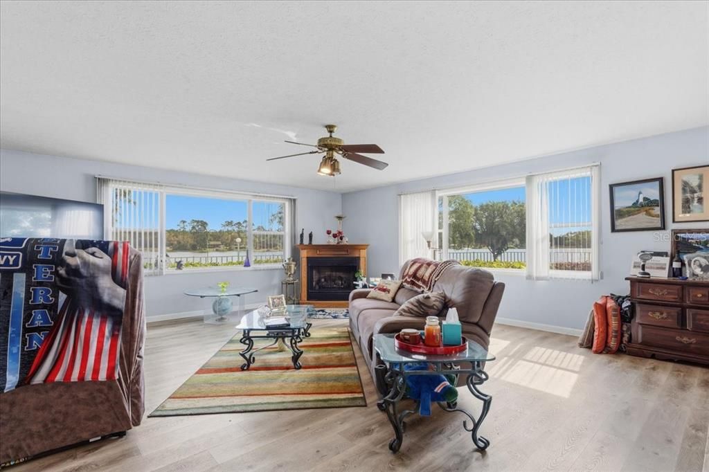 For Sale: $714,900 (4 beds, 2 baths, 3570 Square Feet)