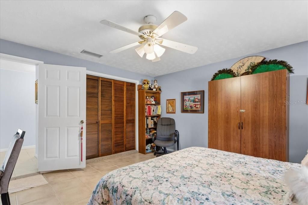 For Sale: $714,900 (4 beds, 2 baths, 3570 Square Feet)