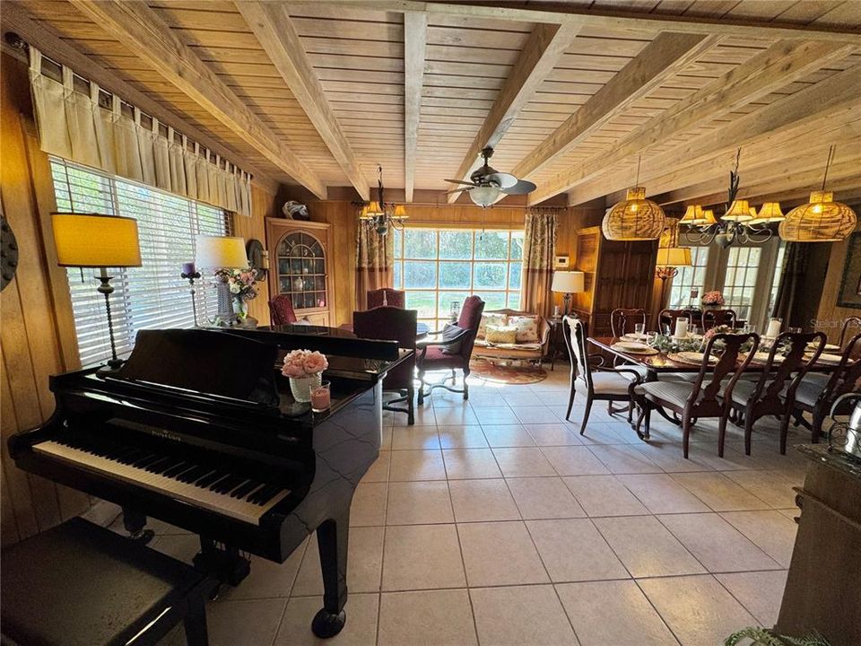 For Sale: $2,400,000 (4 beds, 3 baths, 3341 Square Feet)