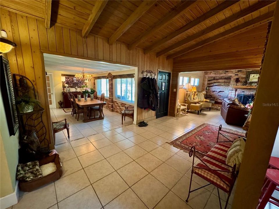 For Sale: $2,400,000 (4 beds, 3 baths, 3341 Square Feet)