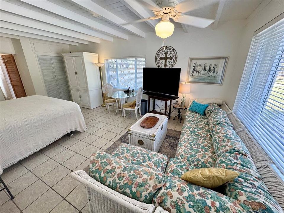 For Sale: $2,400,000 (4 beds, 3 baths, 3341 Square Feet)
