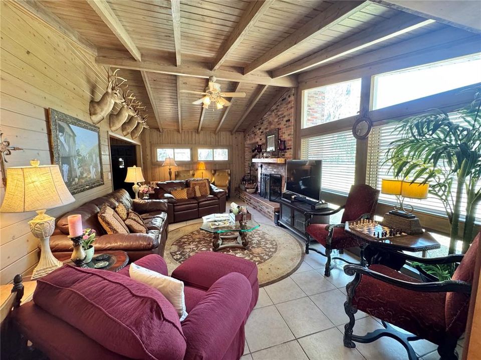 For Sale: $2,400,000 (4 beds, 3 baths, 3341 Square Feet)