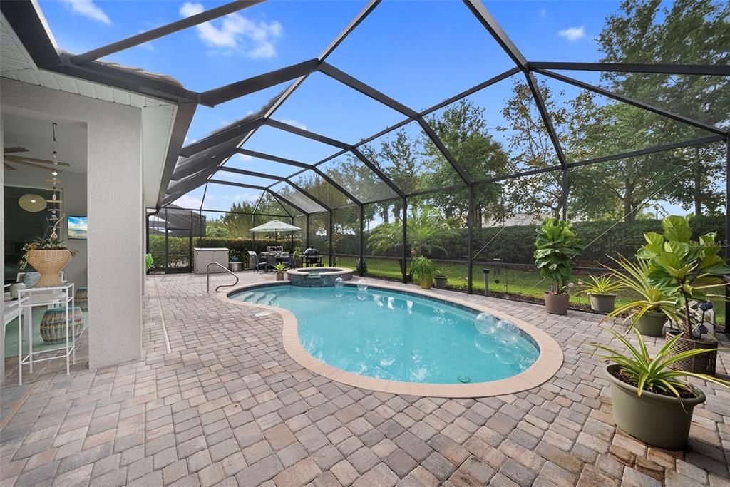 For Sale: $734,900 (3 beds, 3 baths, 2434 Square Feet)