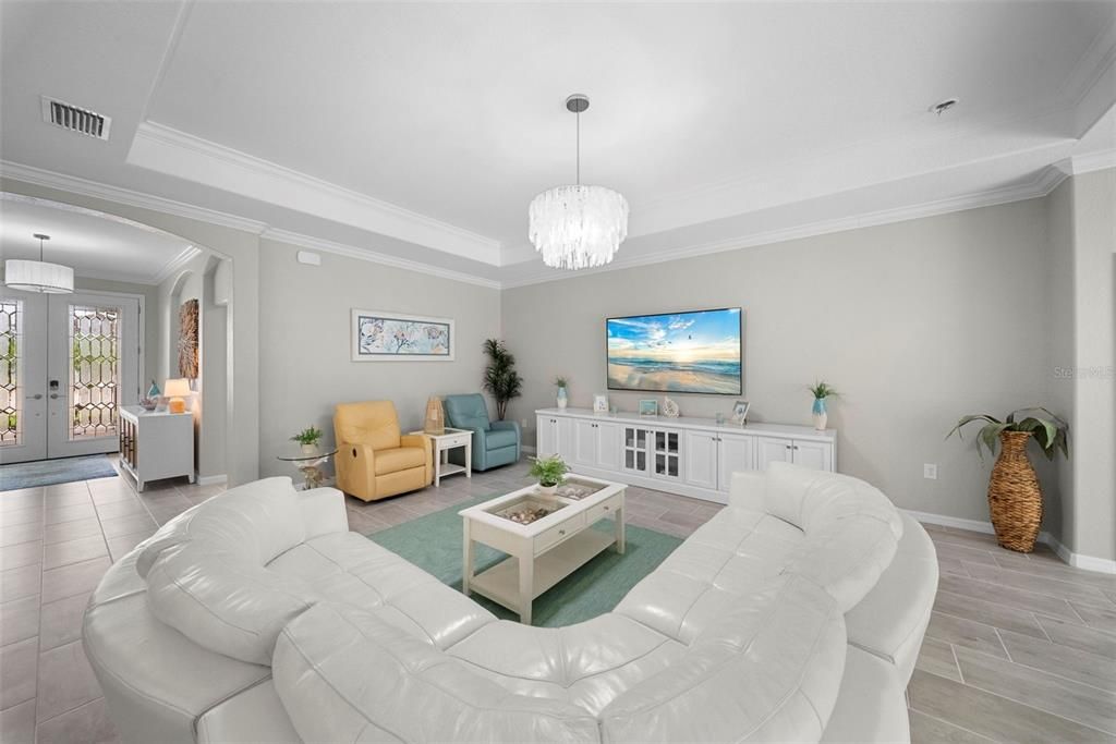 For Sale: $734,900 (3 beds, 3 baths, 2434 Square Feet)