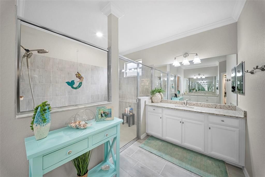 For Sale: $734,900 (3 beds, 3 baths, 2434 Square Feet)
