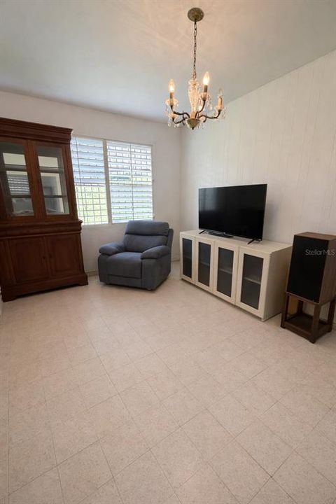 En Venta: $229,000 (4 camas, 2 baños, 0 Pies cuadrados)