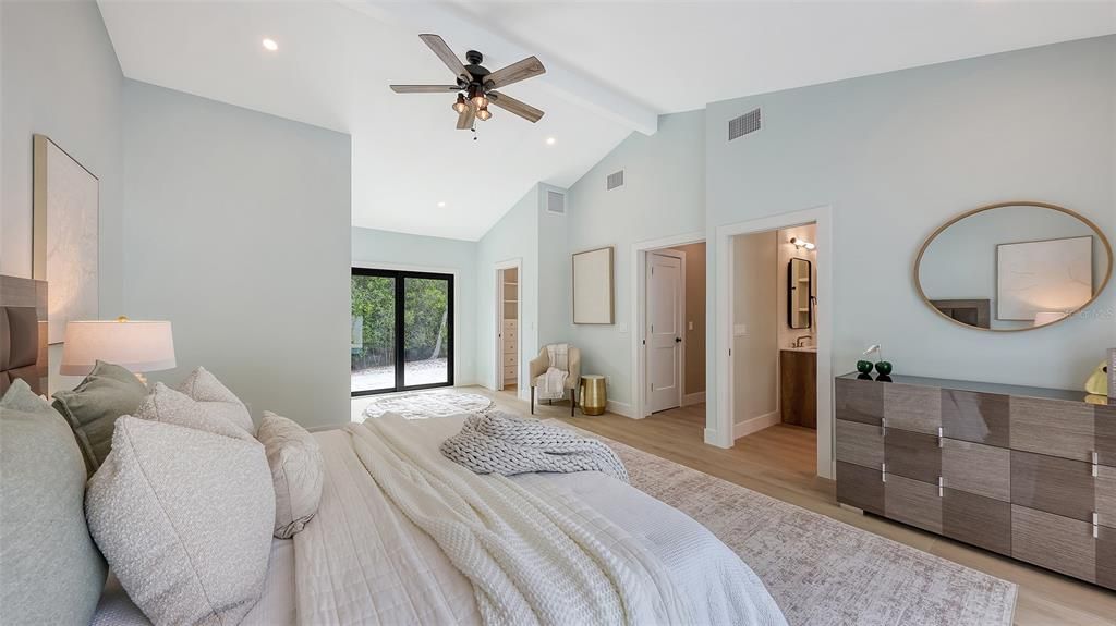 For Sale: $2,350,000 (4 beds, 4 baths, 2977 Square Feet)