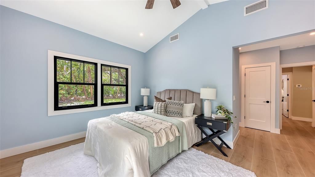 For Sale: $2,350,000 (4 beds, 4 baths, 2977 Square Feet)