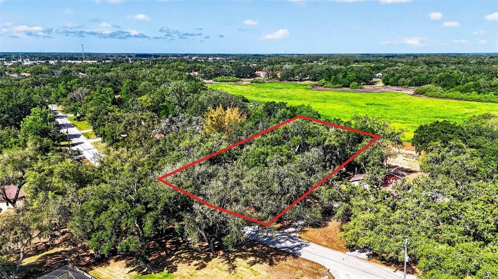 На продажу: $104,900 (0.87 acres)