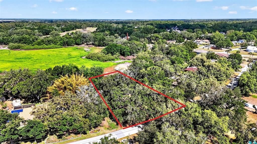 На продажу: $104,900 (0.87 acres)