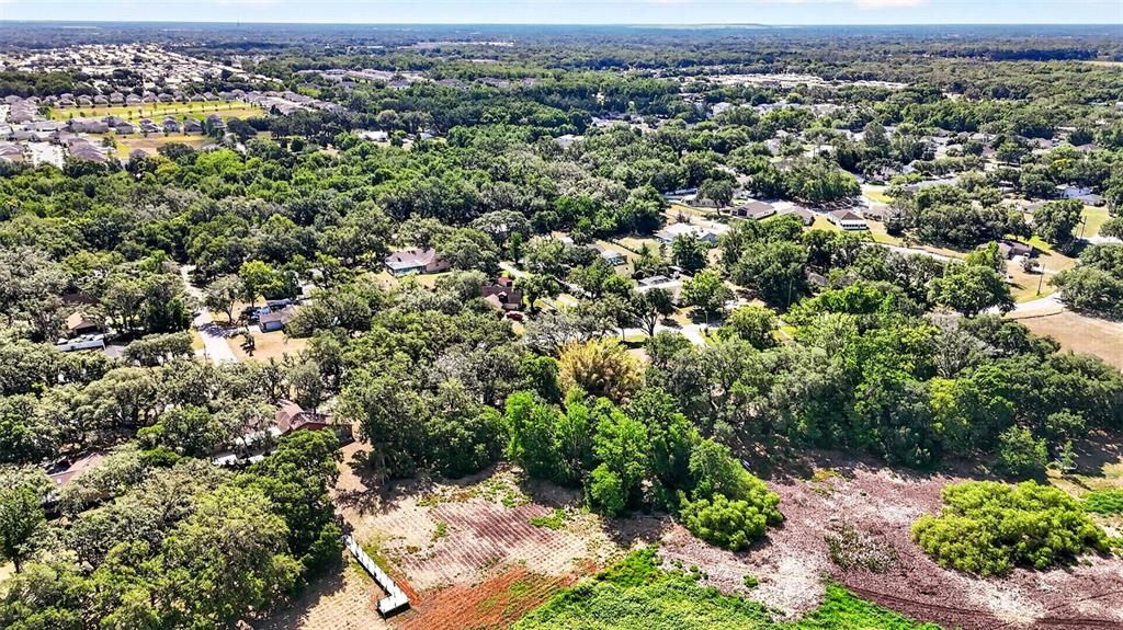 На продажу: $104,900 (0.87 acres)