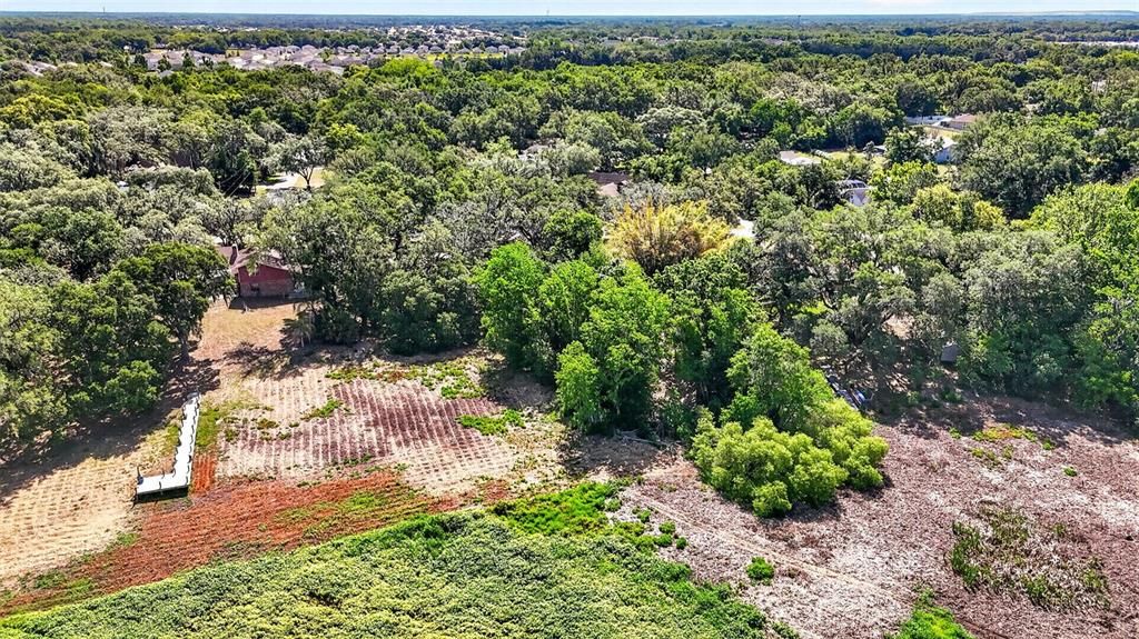 На продажу: $104,900 (0.87 acres)