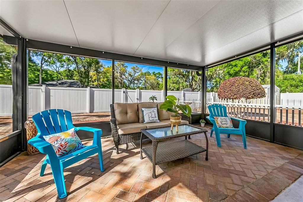 Active With Contract: $252,900 (3 beds, 2 baths, 1204 Square Feet)