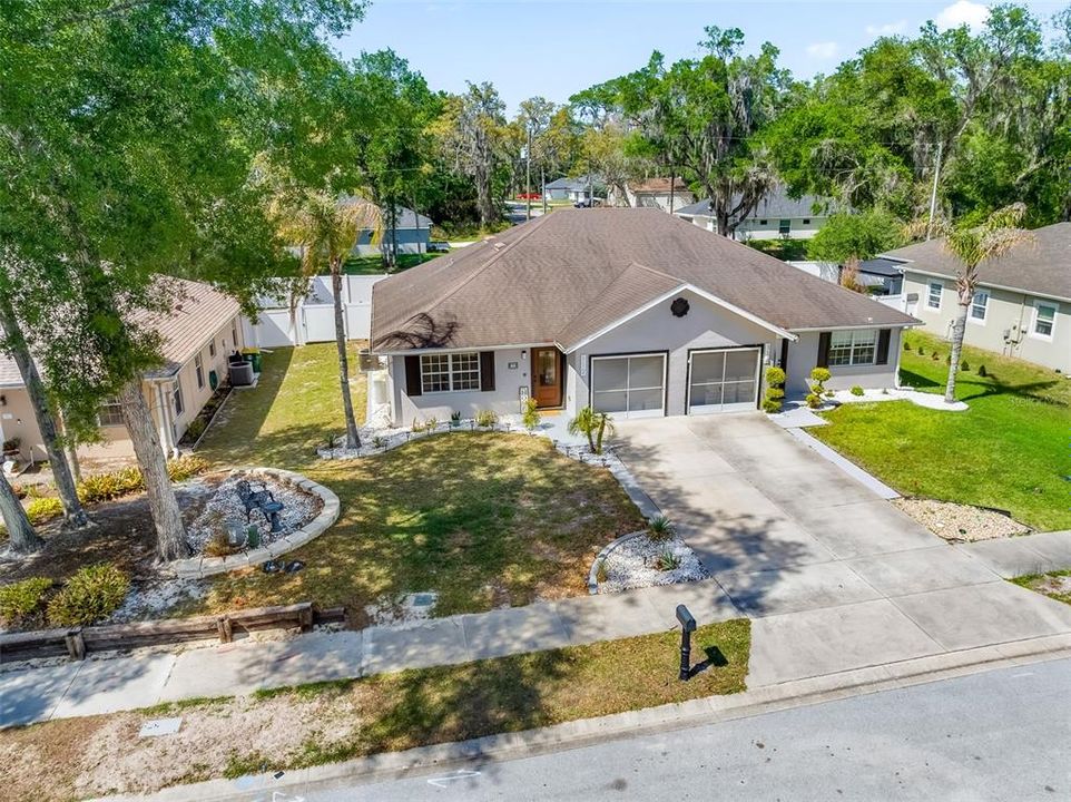 Active With Contract: $252,900 (3 beds, 2 baths, 1204 Square Feet)