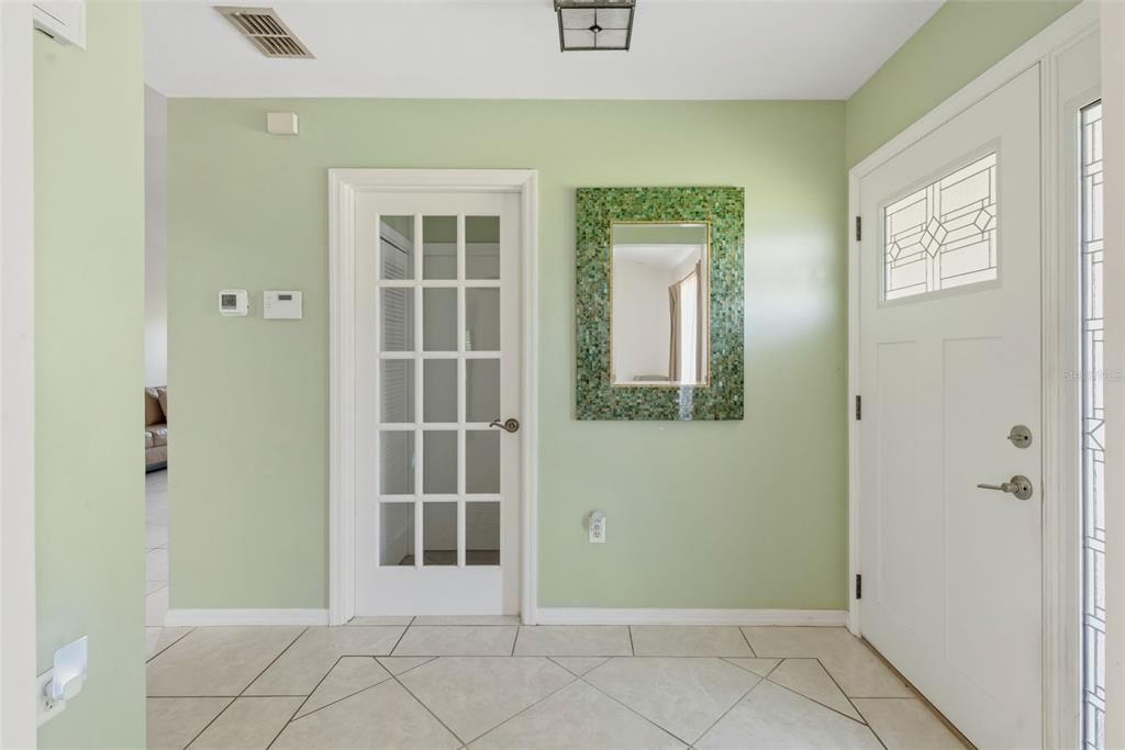 En Venta: $799,000 (2 camas, 2 baños, 2298 Pies cuadrados)