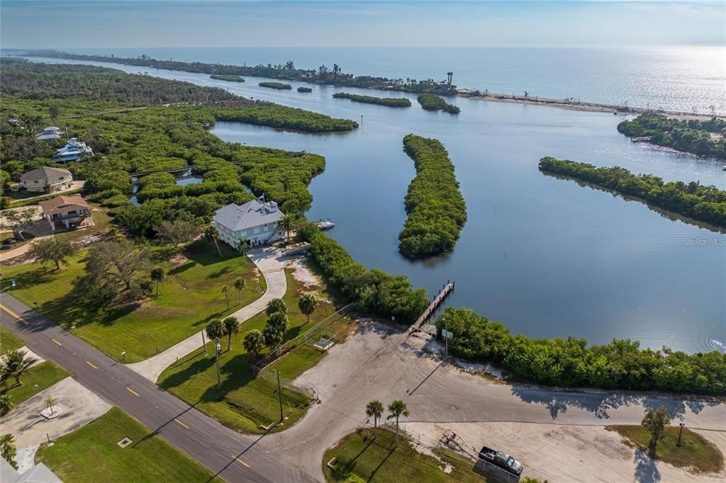 En Venta: $799,000 (2 camas, 2 baños, 2298 Pies cuadrados)