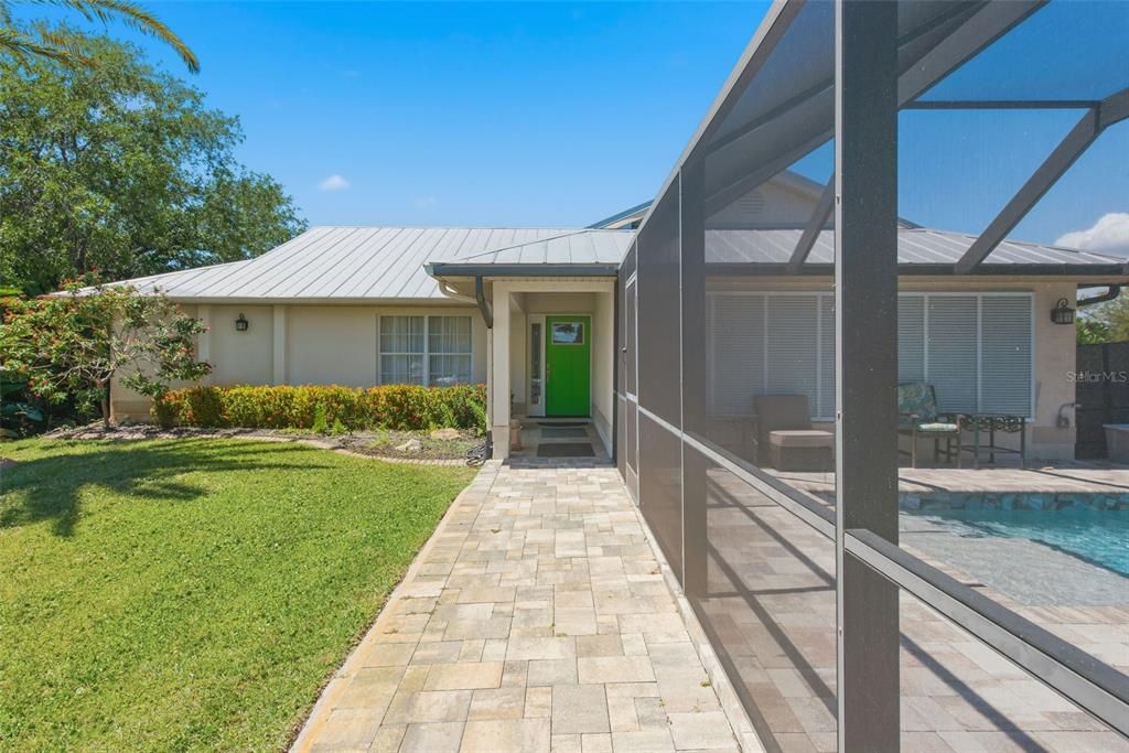 En Venta: $799,000 (2 camas, 2 baños, 2298 Pies cuadrados)
