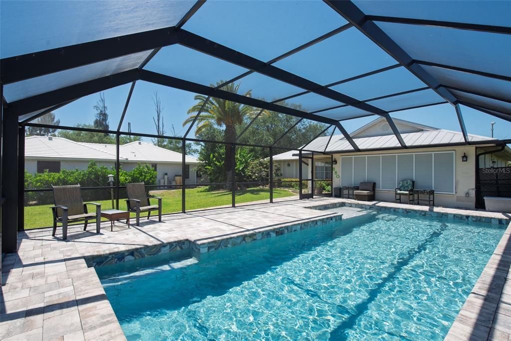 En Venta: $799,000 (2 camas, 2 baños, 2298 Pies cuadrados)