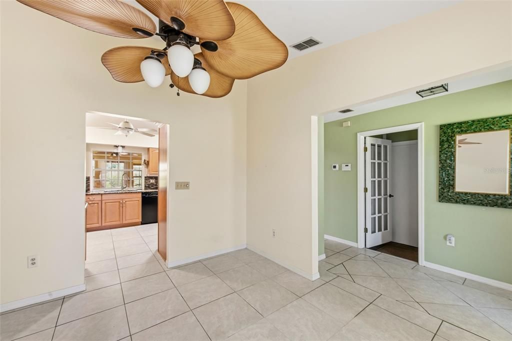 En Venta: $799,000 (2 camas, 2 baños, 2298 Pies cuadrados)