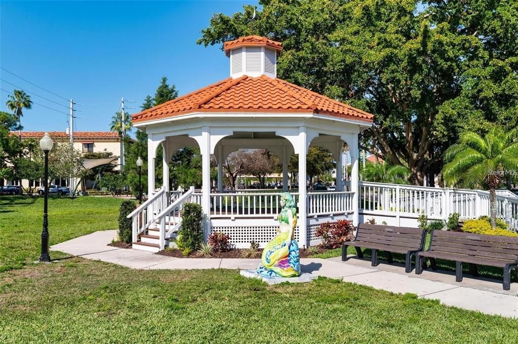 En Venta: $799,000 (2 camas, 2 baños, 2298 Pies cuadrados)