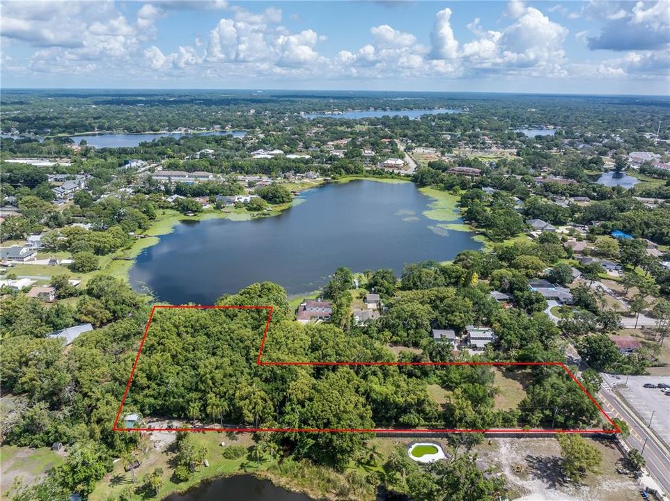 En Venta: $579,900 (2.46 acres)