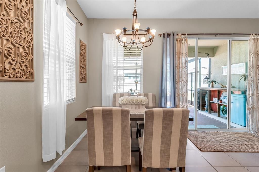 На продажу: $369,000 (3 спален, 2 ванн, 1844 Квадратных фут)