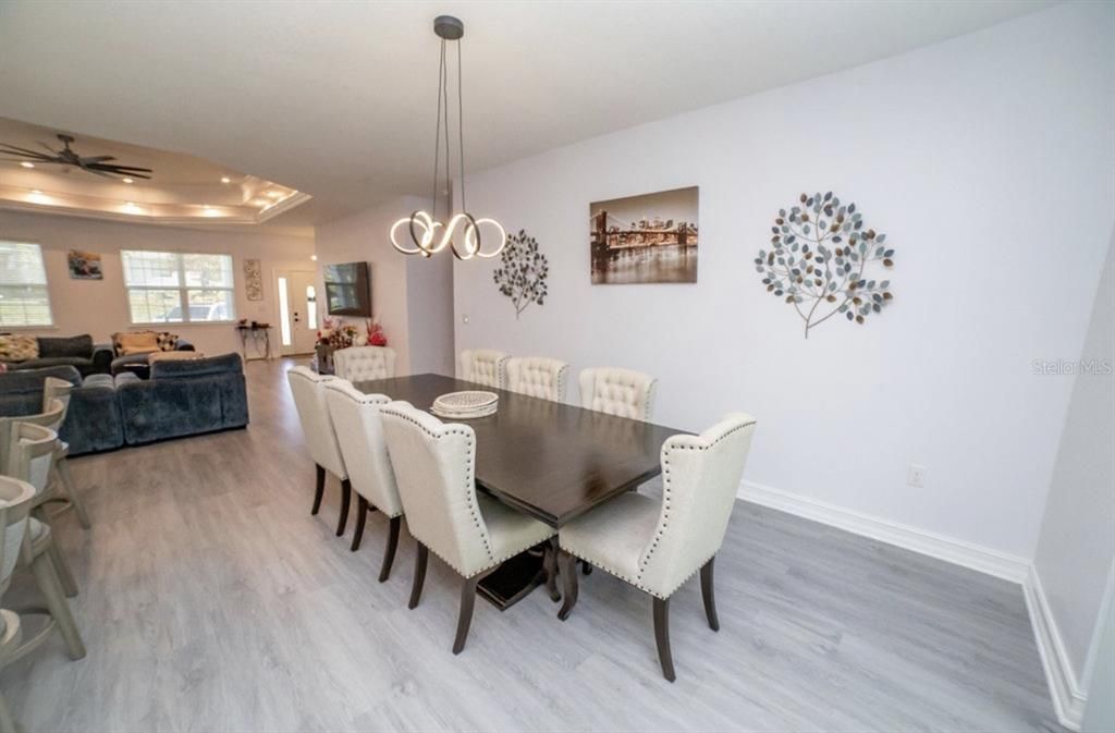 Active With Contract: $450,000 (4 beds, 2 baths, 2388 Square Feet)