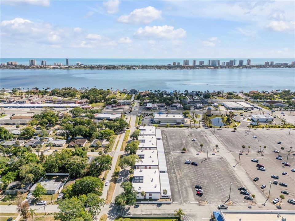 На продажу: $139,000 (2 спален, 1 ванн, 810 Квадратных фут)