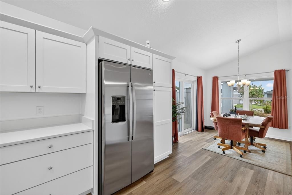 На продажу: $459,000 (3 спален, 2 ванн, 1696 Квадратных фут)