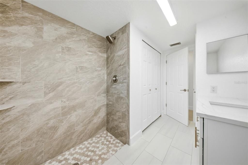 For Sale: $899,000 (3 beds, 2 baths, 2296 Square Feet)