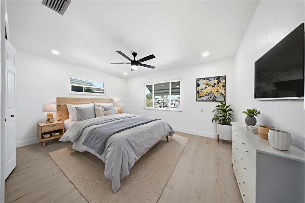 For Sale: $899,000 (3 beds, 2 baths, 2296 Square Feet)