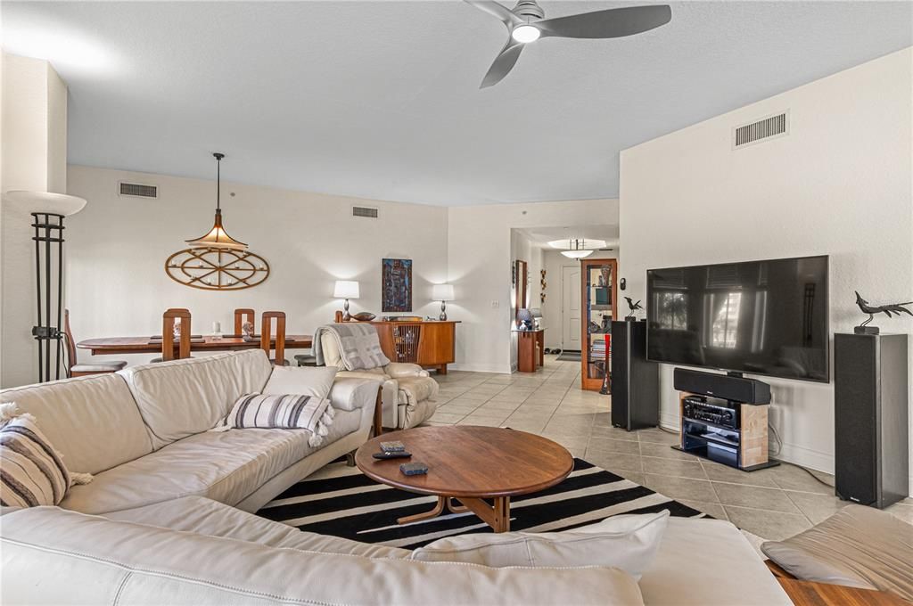 For Rent: $5,000 (3 beds, 2 baths, 2110 Square Feet)