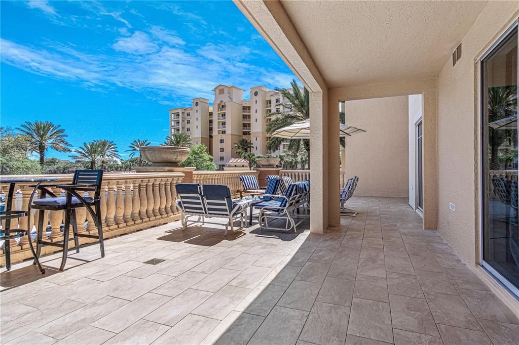 For Rent: $5,000 (3 beds, 2 baths, 2110 Square Feet)