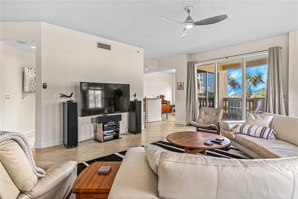 For Rent: $5,000 (3 beds, 2 baths, 2110 Square Feet)
